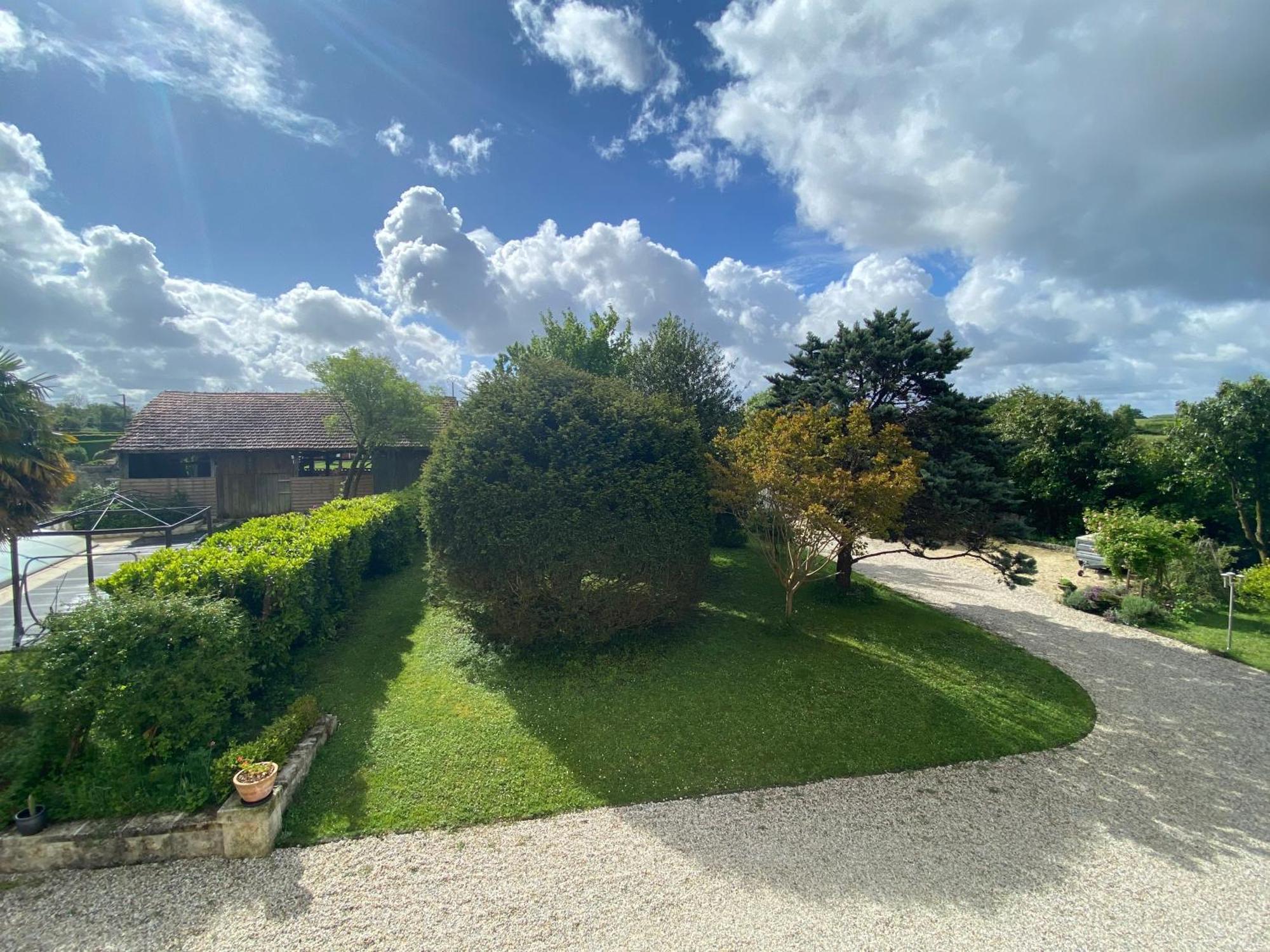 Domaine De La Perthuiserie Saint-Porchaire ภายนอก รูปภาพ