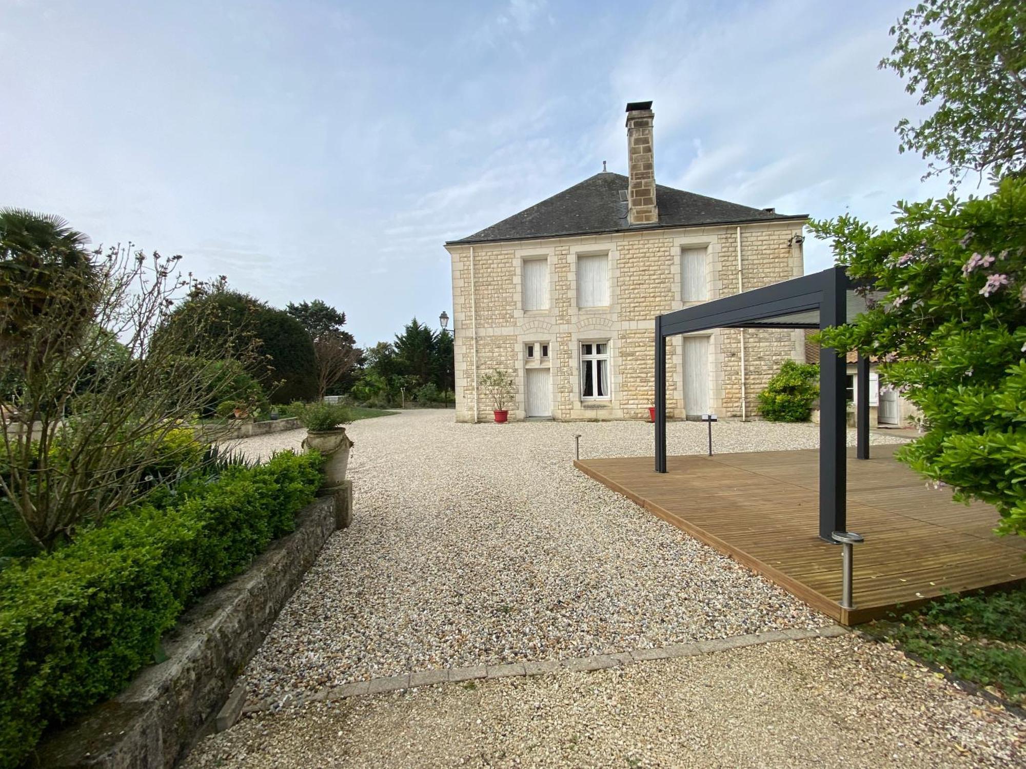 Domaine De La Perthuiserie Saint-Porchaire ภายนอก รูปภาพ
