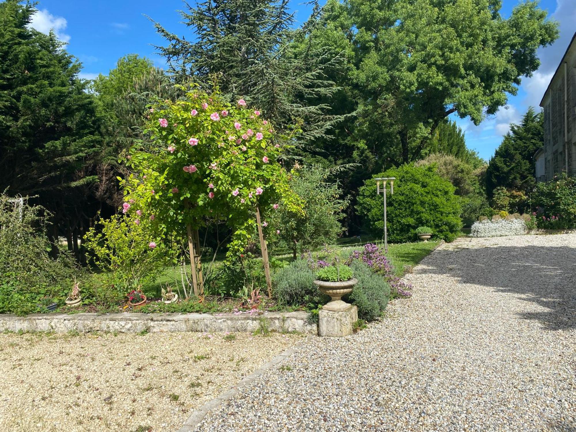 Domaine De La Perthuiserie Saint-Porchaire ภายนอก รูปภาพ